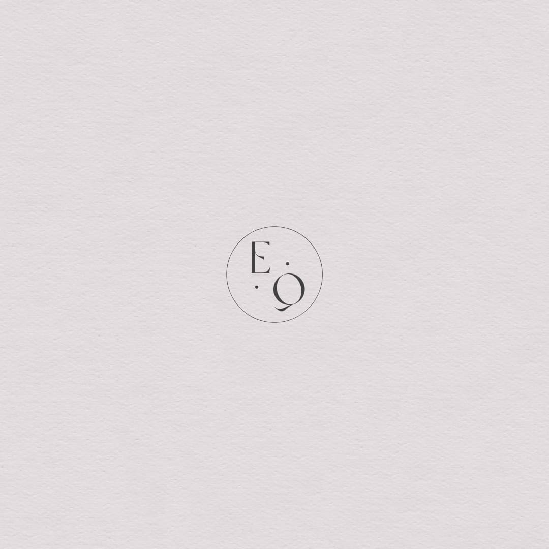 mockup logo secundario esperanza