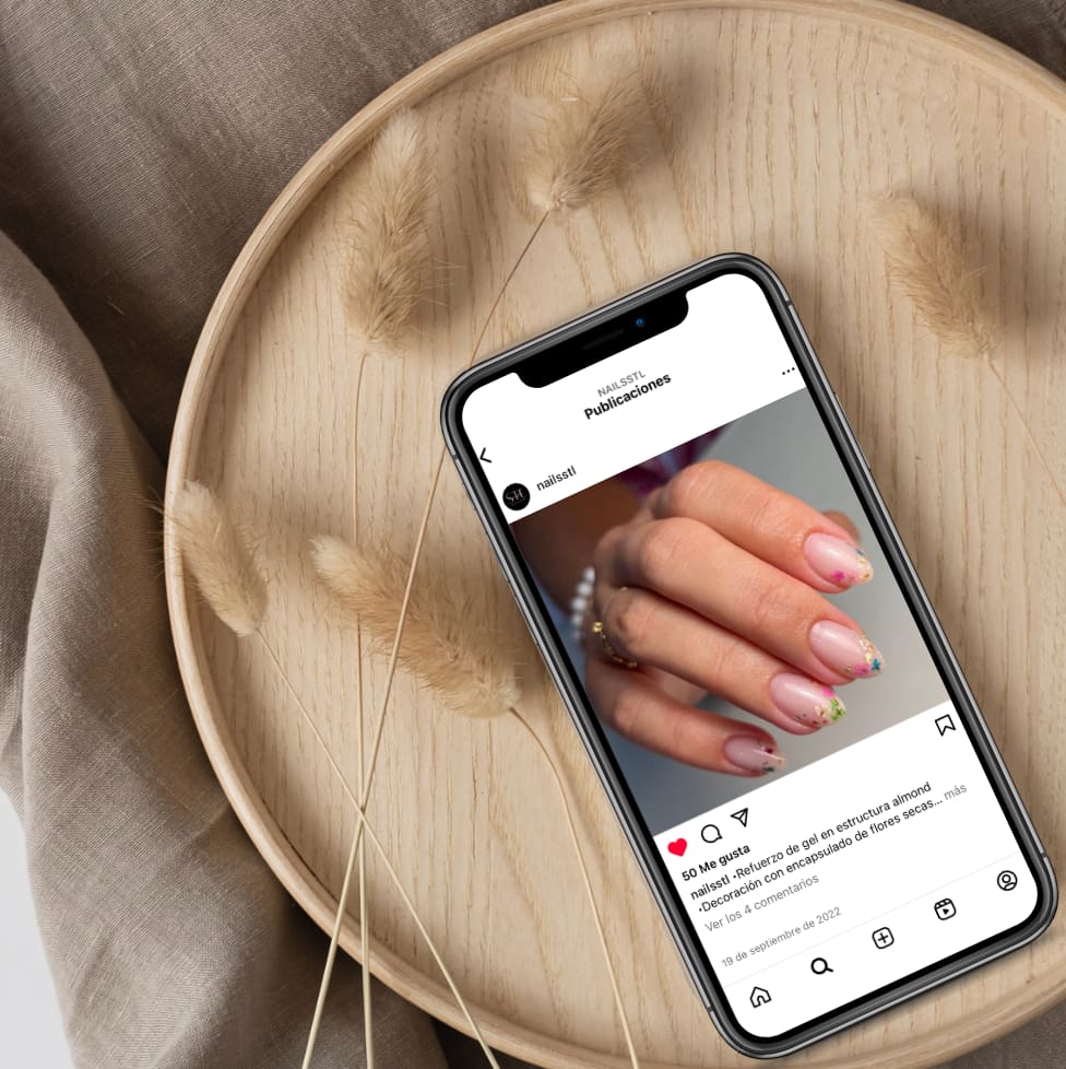 mockup movil nails stl