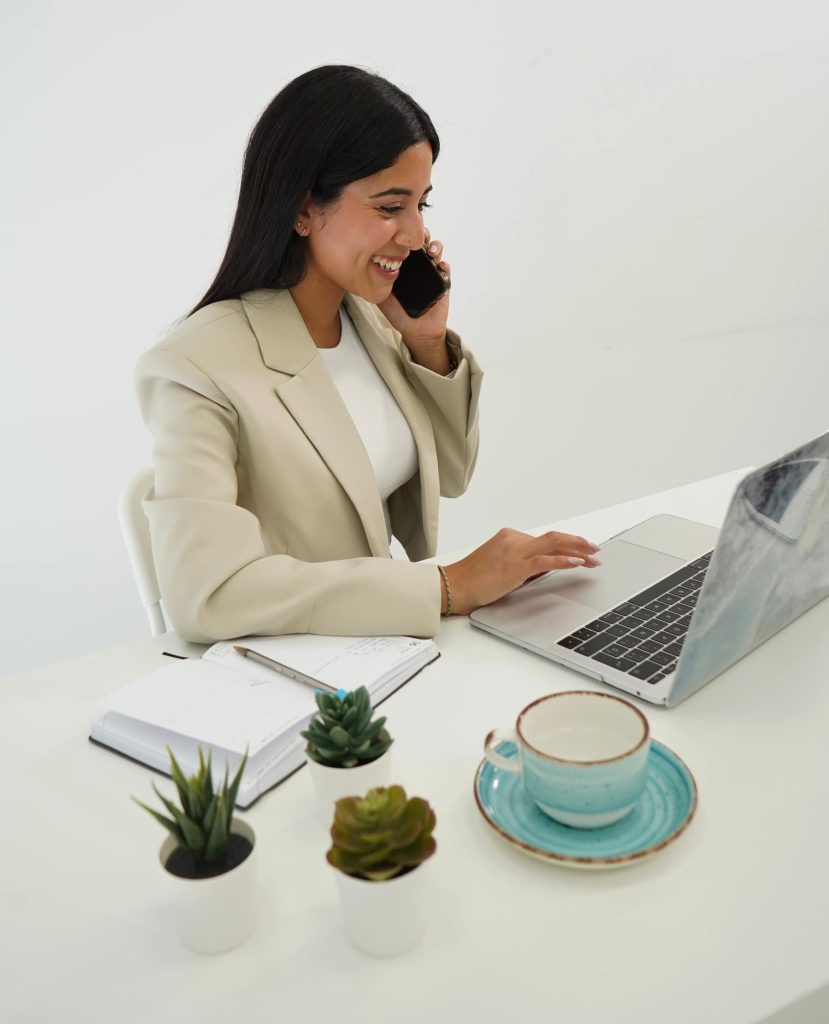 yelina jimenez contacto